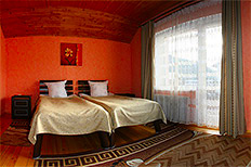 «Напівлюкс двомісний» №6 ІІ поверх