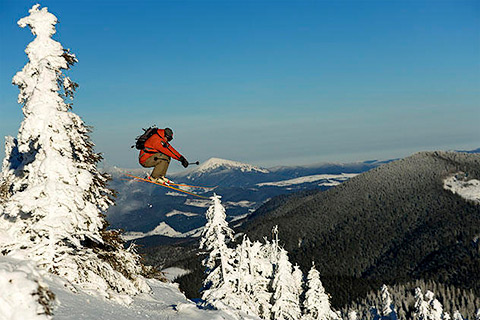 Зимовий відпочинок в Карпатах